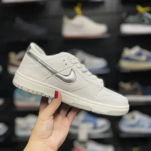 Nike Dunk Low Prata/branco