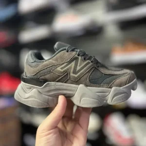 New Balance 9060 Infantil Cinza
