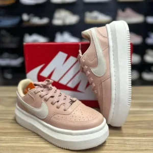 Nike Court Vision Salmão/bege