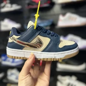 Nike Dunk Bege Marinho Infantil