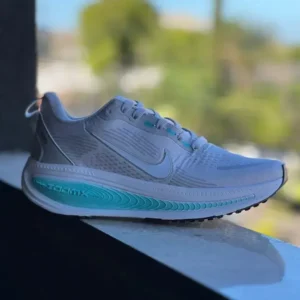 Nike Vomero 18 Cinza Verde