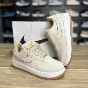Nike Air Force Bege Sombra Dourado