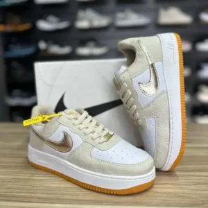 Nike Air Force Croco Areia Dourado