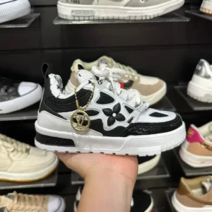 Louis Vuiton Skate Preto/branco Infantil