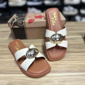 Rasteirinha Flat Off Detalhe Dourado