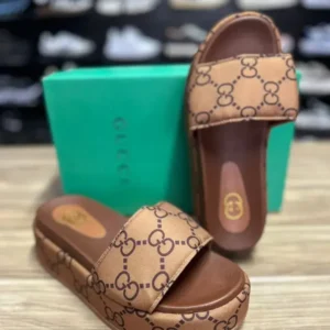 Slide Flat Gucci Caramelo