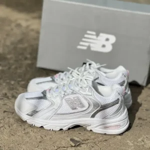 New Balance 530 Branco Rosa