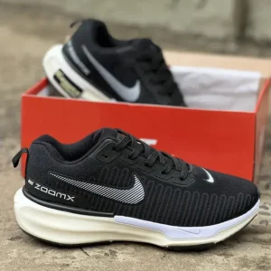 Nike Zoom X Invincible Run Preto