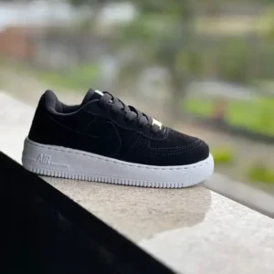 Nike Air Force Camurça Preto Infantil